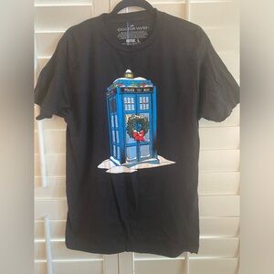 Dr Who & Tardis Christmas  Graphic Tee Black Size Large